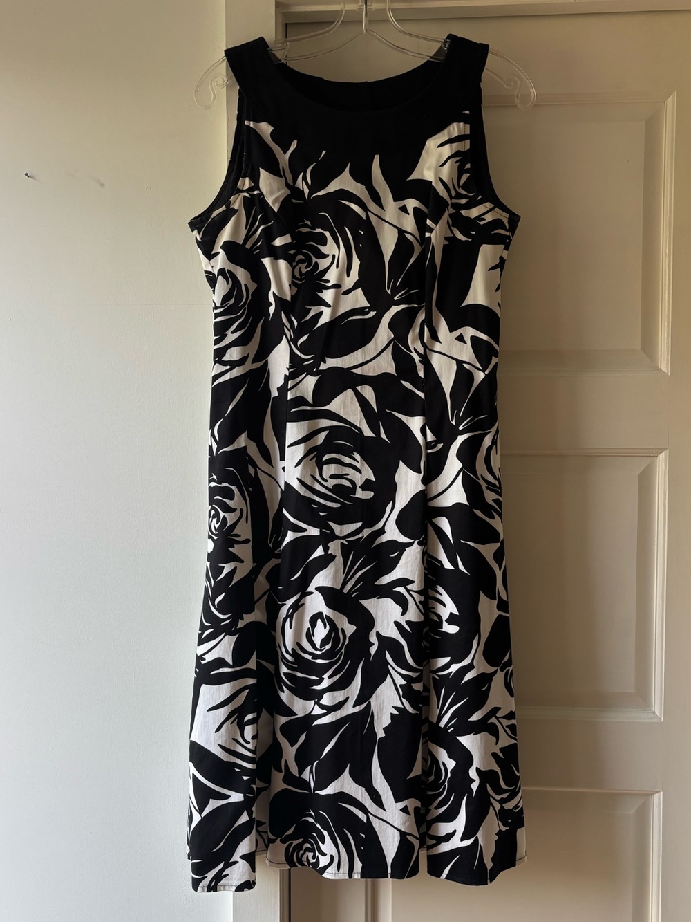 Sleeveless Black & White Floral Midi Dress
